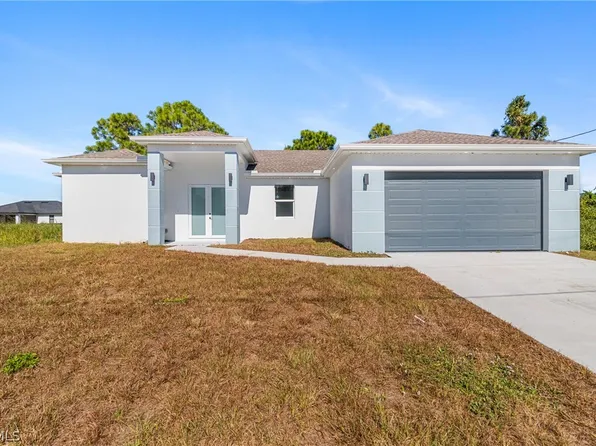 3022 33rd St SW, Lehigh Acres, FL 33976