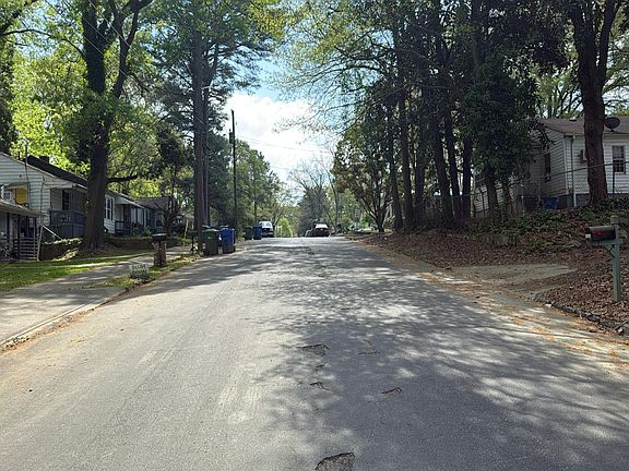 5th image of 1343 Epworth St SW