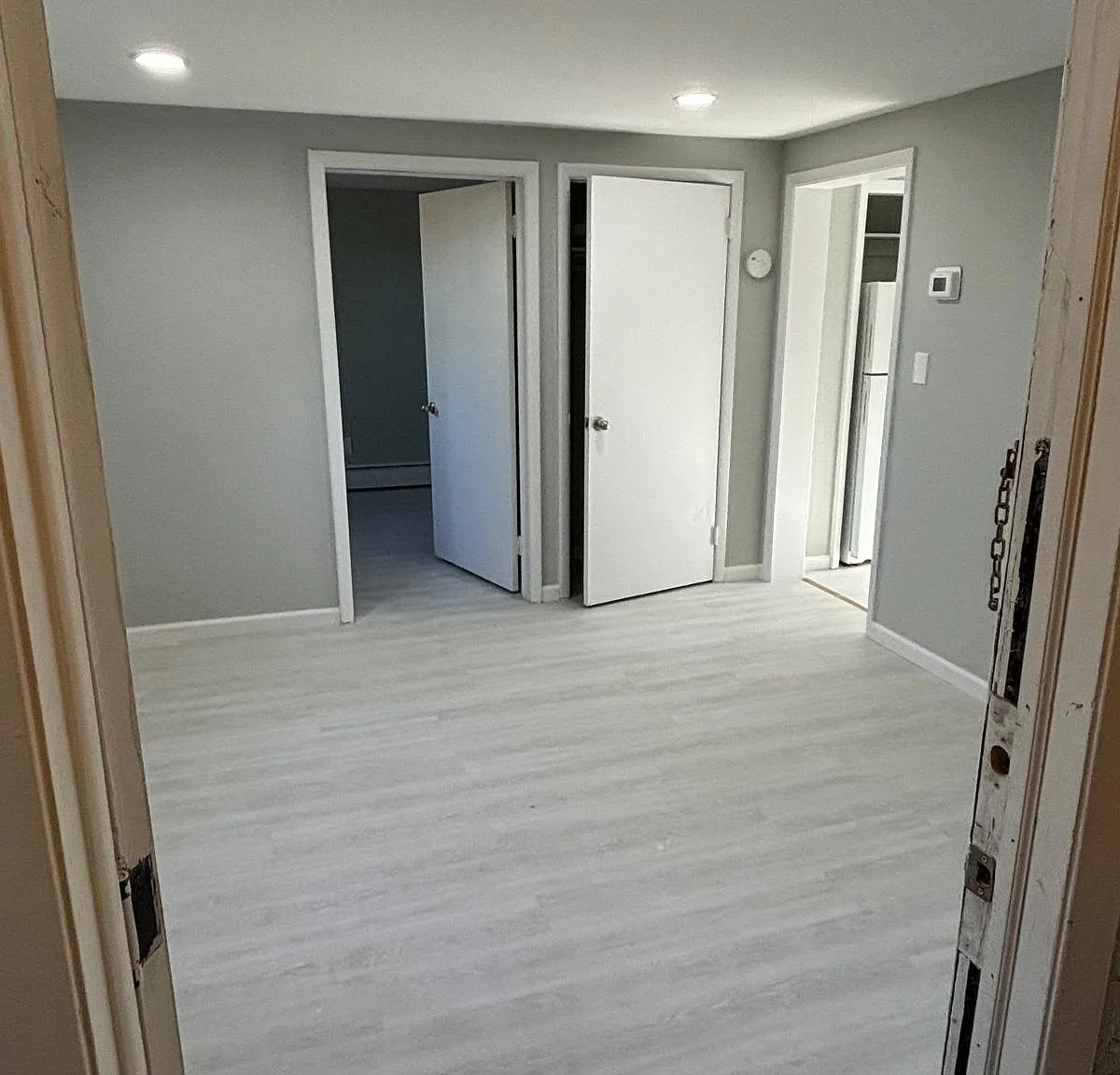 2 bed, $1,900 — Photo 2