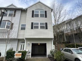 14340 SW Cougar Ridge Dr, Beaverton, OR 97008