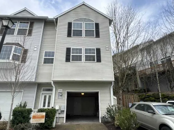 14340 SW Cougar Ridge Dr, Beaverton, OR 97008