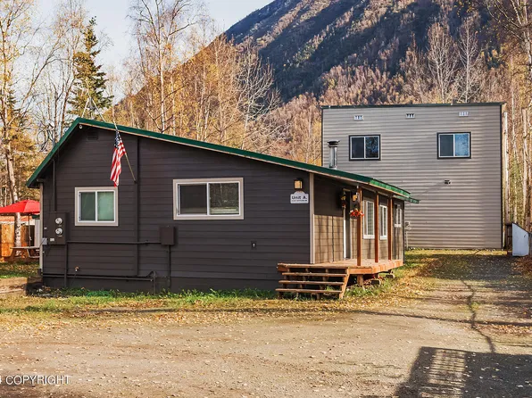 21437 Settlers Dr, Chugiak, AK 99567