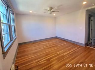 855 19th St NE APT 4, Washington, DC 20002