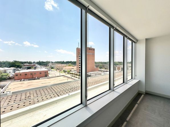 230 S Broadway Ave #406
