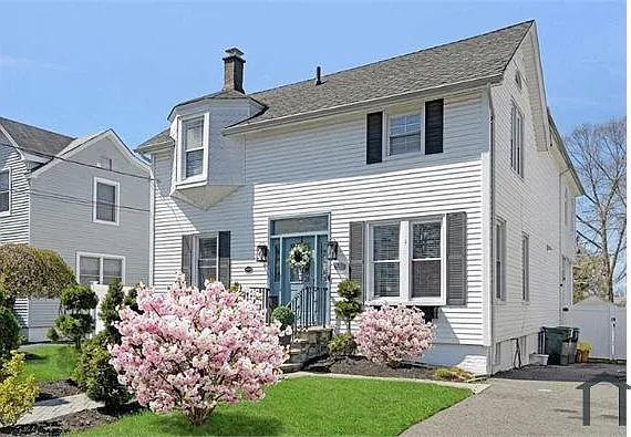 158 Carmita Ave — Photo 4