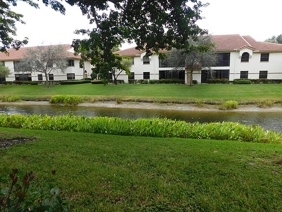 2nd image of 5154 Floria Dr APT D