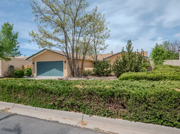 4213 Coyote Ln, Santa Fe, NM 87507