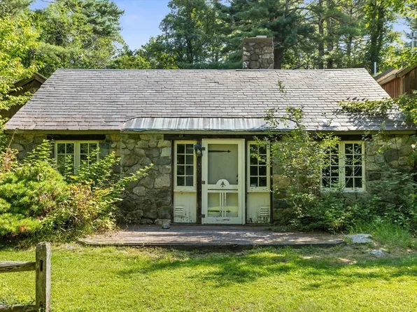 82 Maynard Rd, Sudbury, MA 01776