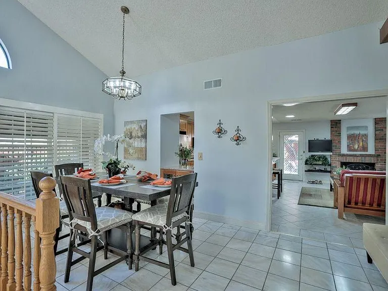 32703 Dinuba Ct — Photo 4