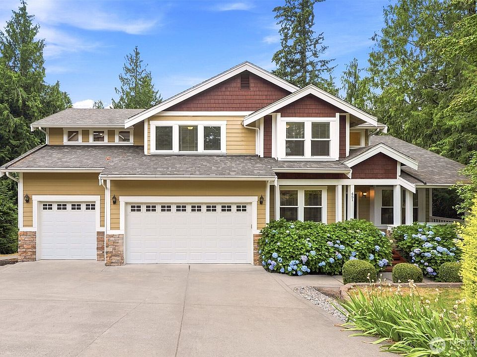 1st image of 451 211th Avenue NE