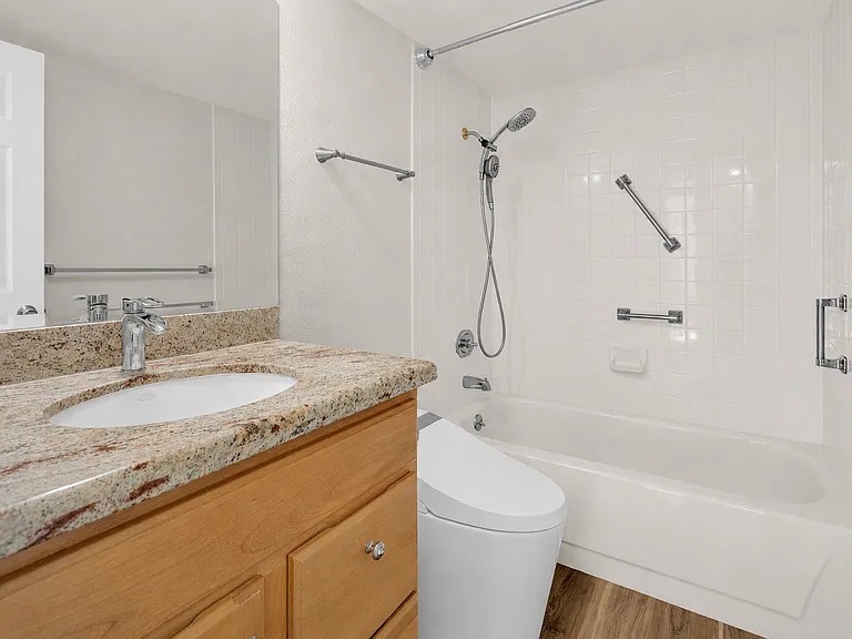 7860 E Camelback Rd #211 — Photo 19