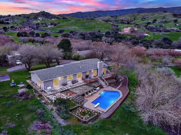 7164 Scenic Canyon Trail, Vacaville, CA 95688