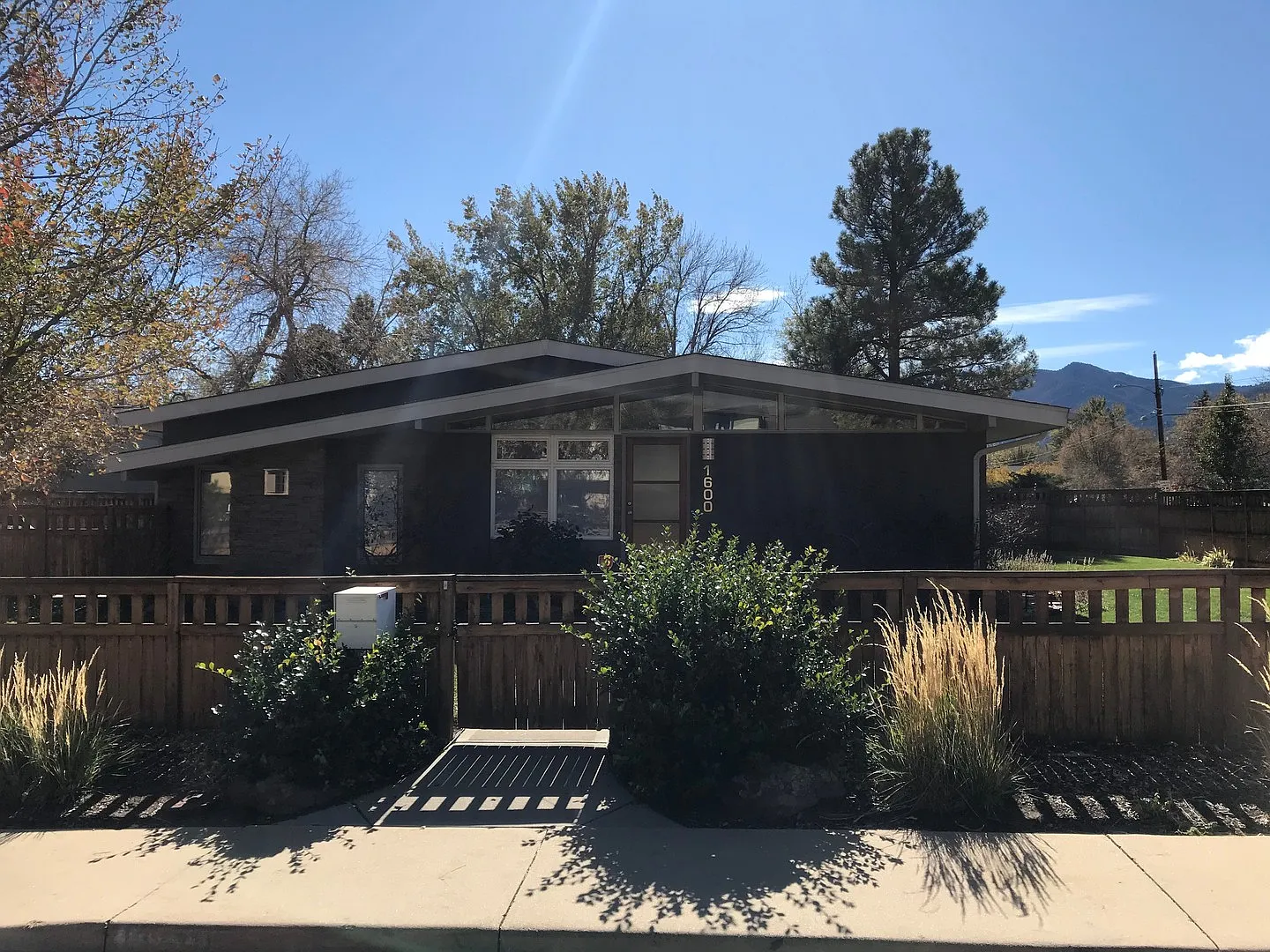4 Bed 3 Bath Home In North Boulders Catalpa Park Neighborhood! — Photo 1