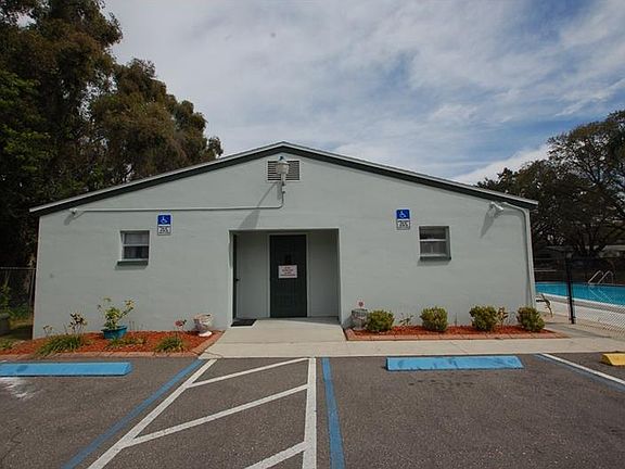 4th image of 1022 Egret Ct