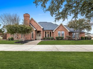 2208 High Point Dr, Carrollton, TX 75007
