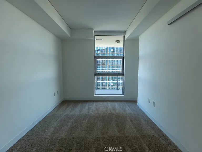 9 Macarthur Pl #1605 — Photo 8