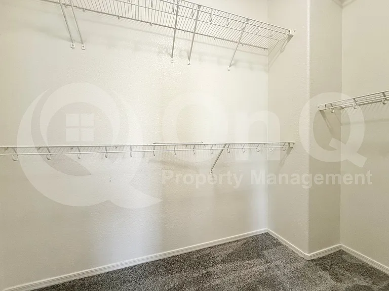 5310 E Hilton Ave — Photo 15