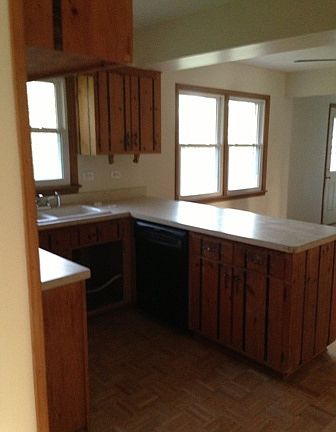 4th image of 8 S 087 Grant St