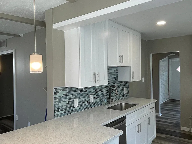 3625 Prairie Ave — Photo 6