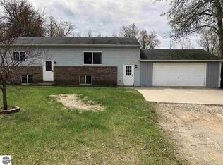 5973 W Schafin Dr, Weidman, MI 48893