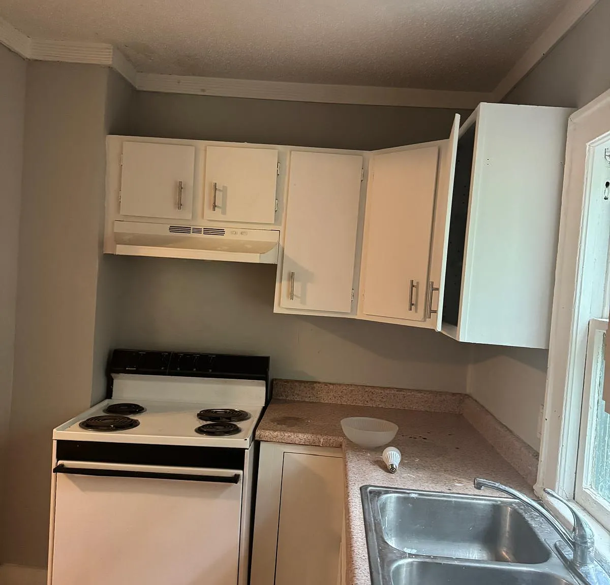 2 bed, 800 sqft, $1,050 — Photo 4