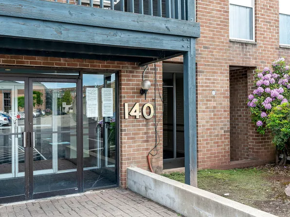 140 Kane Street APT C9, West Hartford, CT 06119
