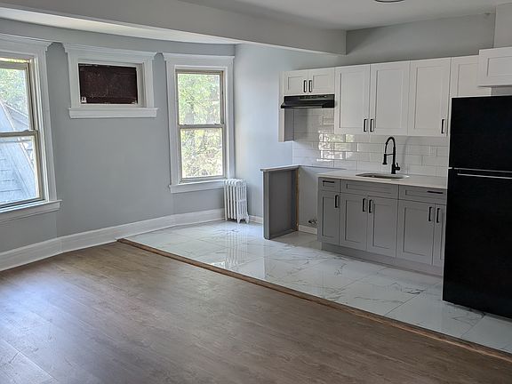 5th image of 164 4th Ave #3