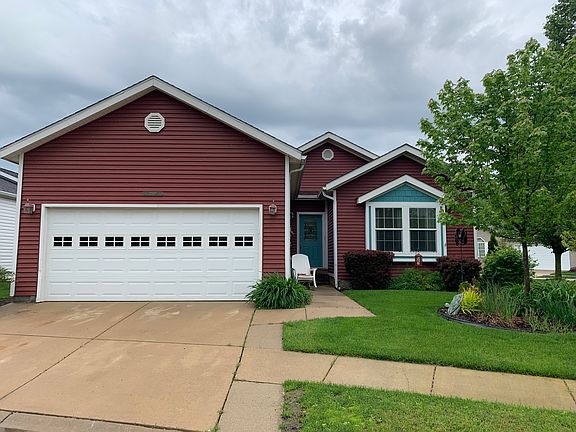 3rd image of 23137 Linden Dr