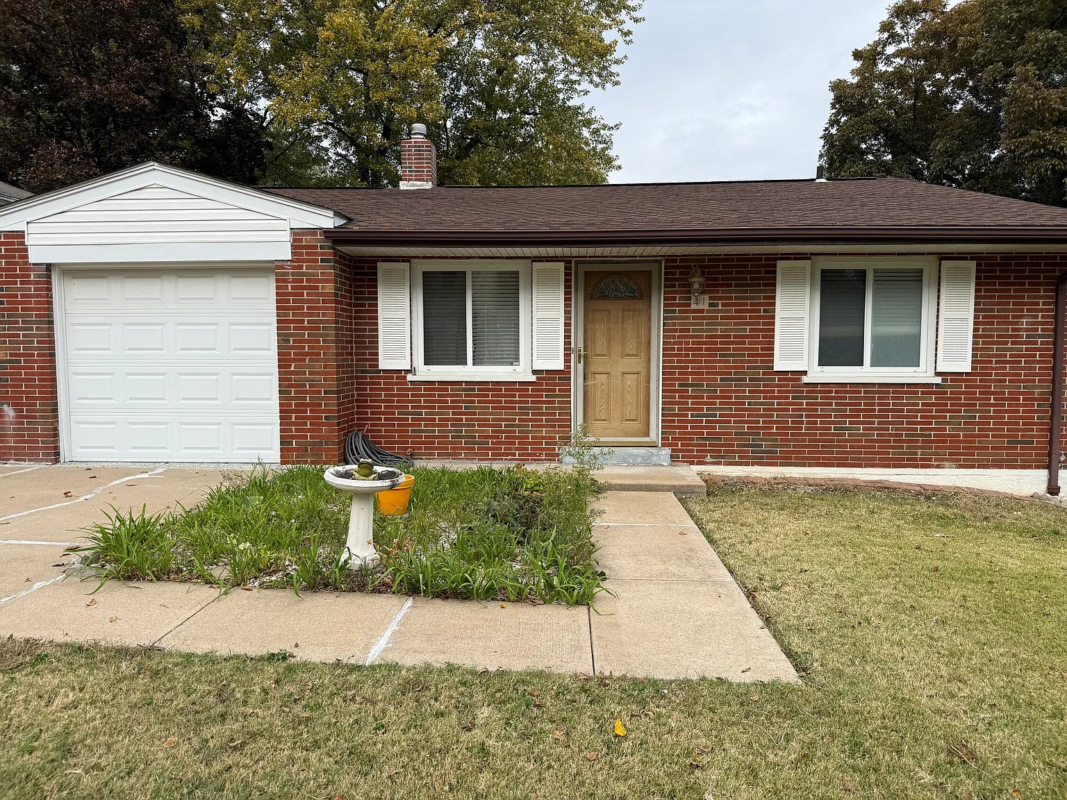 Rent Me! Beautiful 3 Bedroom Home — Photo 2