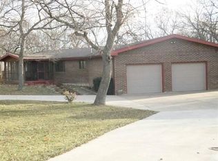 6442 Hickory Point Rd, Meriden, KS 66512