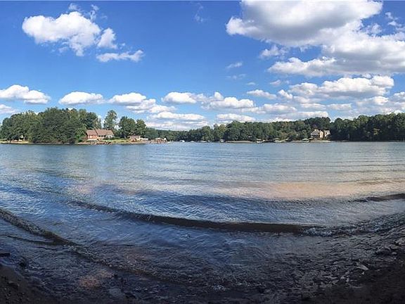 2nd image of 201 Timber Lake Dr #626