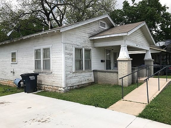 3rd image of 308 N McKinley Ave