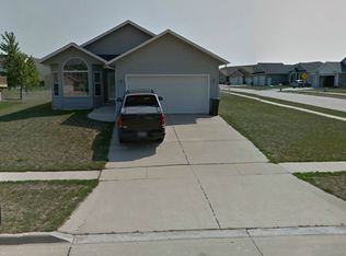 326 Alvarado Ave, Cedar Falls, IA 50613