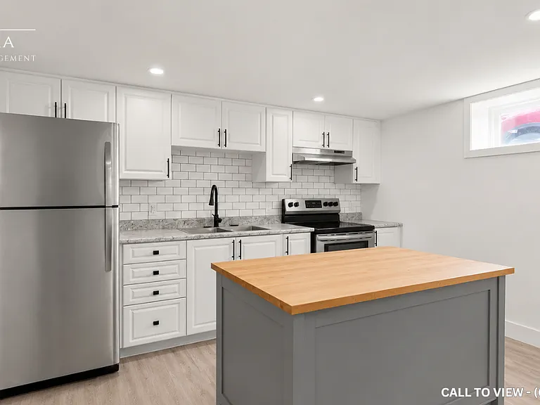 99 Wellington St E #2 — Photo 2