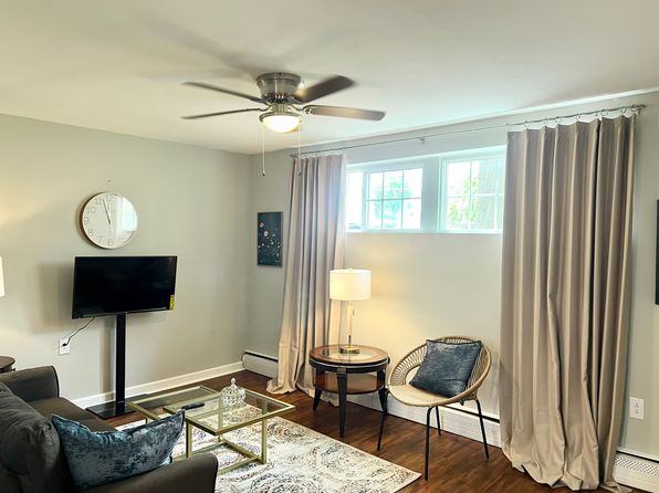 105 N Willow St #10