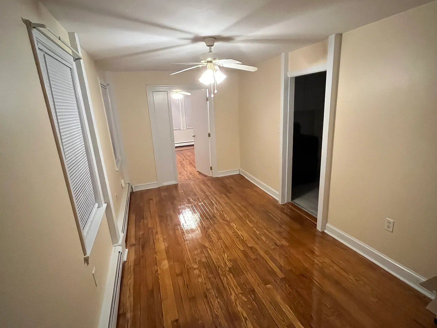 2 bed, 856 sqft, $2,500 — Photo 4