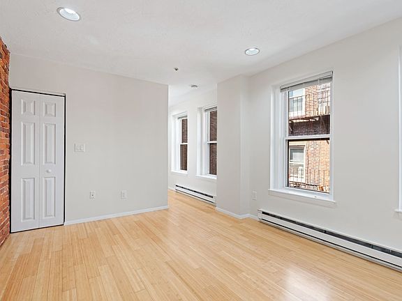 4th image of 38A Charter St #7