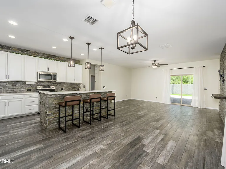 538 W Gum Tree Ave — Photo 8