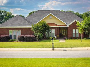 135 Stokley Ct, Atmore, AL 36502