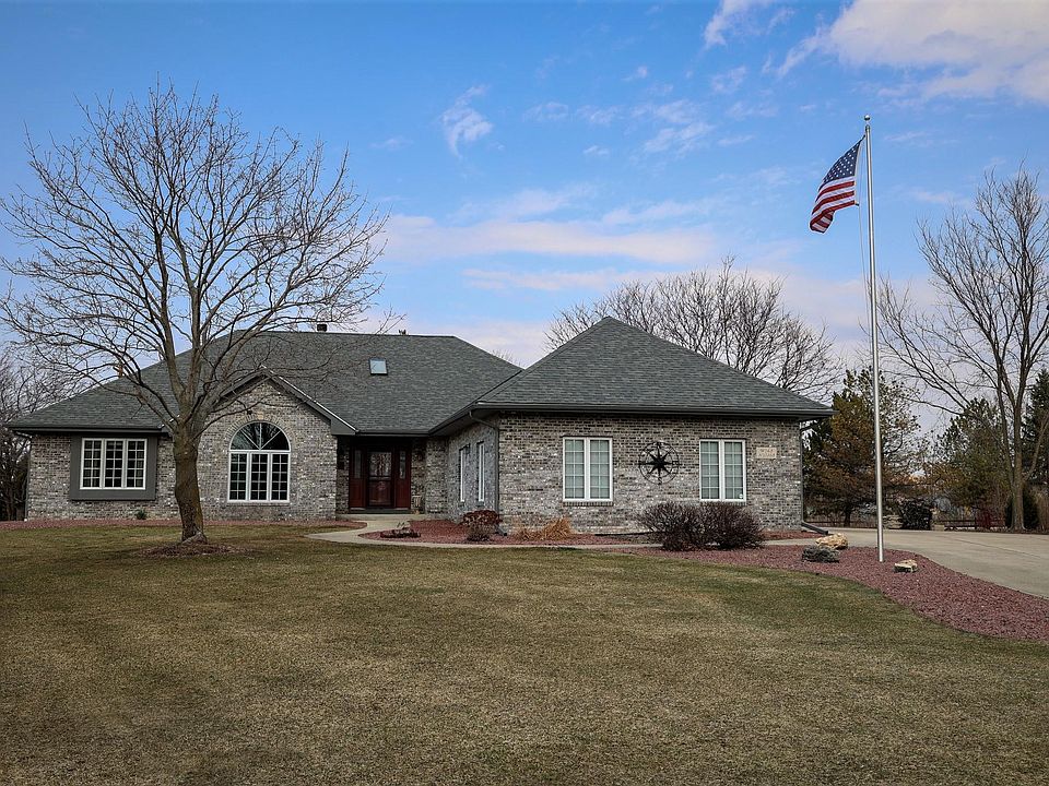 1st image of W148N10368 Whetherfield Ct