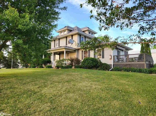 3615 Highway T47, Montour, IA 50173