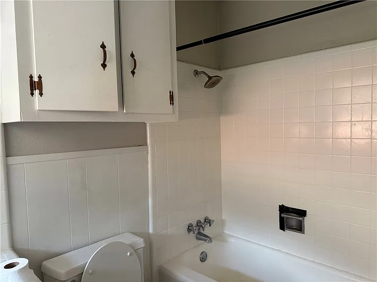 1403 Village Dr — Photo 15