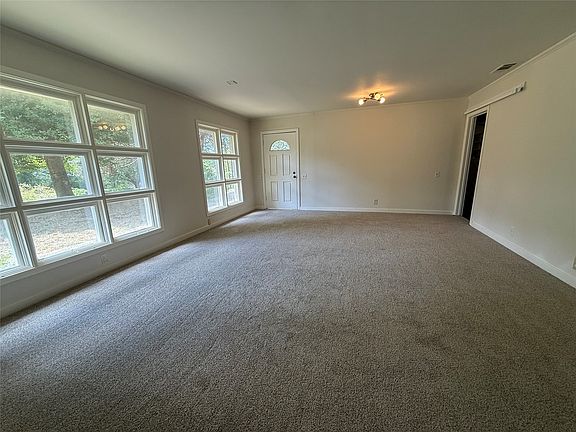 3rd image of 11212 Stuart St