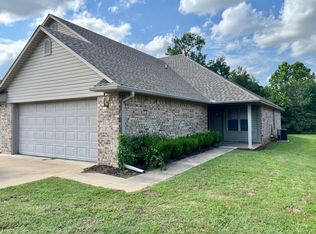 1320A Clinic Ln, Greenwood, AR 72936