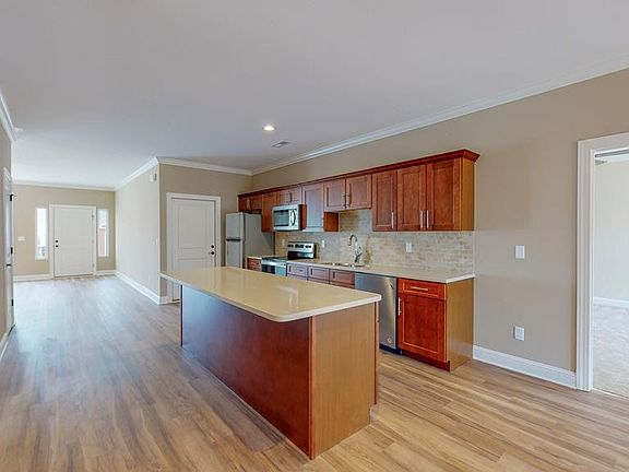 3rd image of 1425 Niki Way NE #21