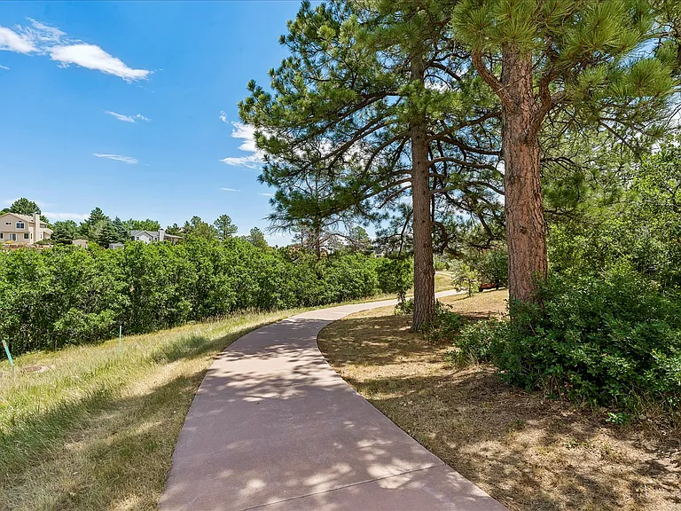 5355 Canyon View Dr — Photo 21