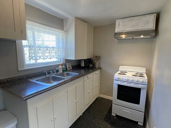 5th image of 245 Lindbergh Ave #C