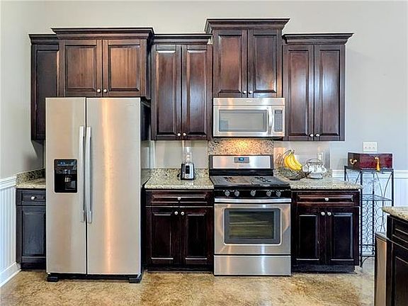 4th image of 40074 Olde Mill Ln