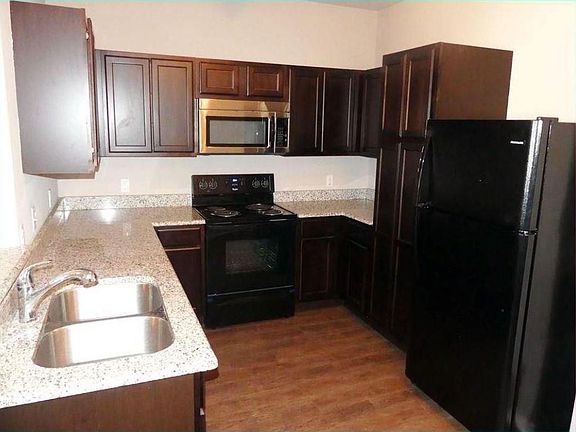 3rd image of 612 Meadow View Ct #102