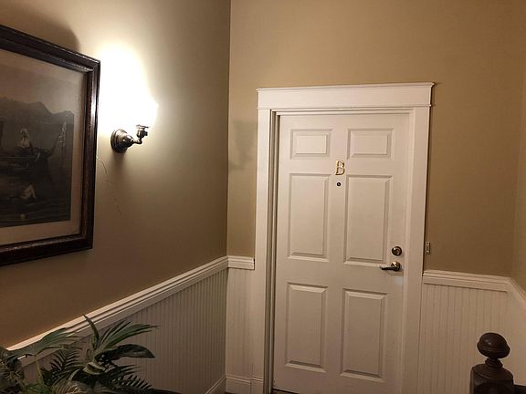 5th image of 725 7th St E